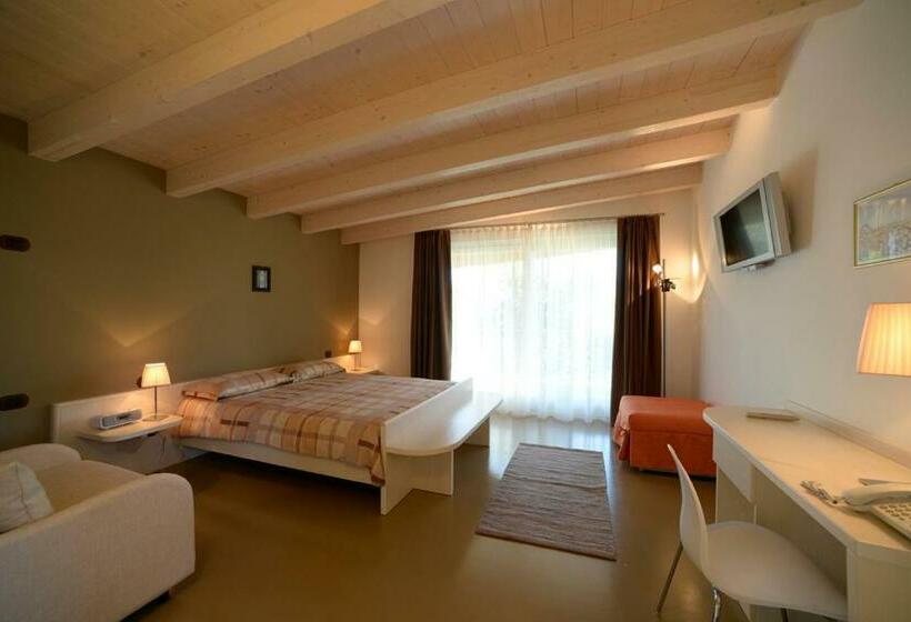 فندق Agriturismo Maso Grener