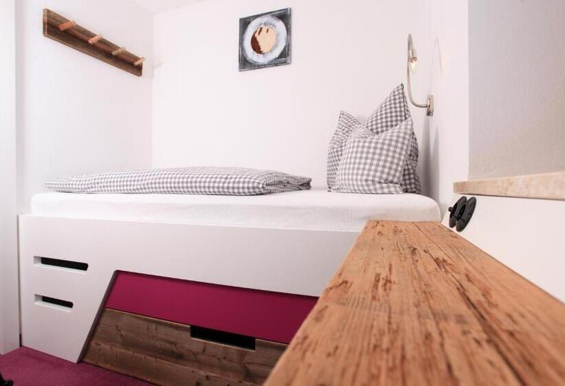 فندق Landhaus Bromm