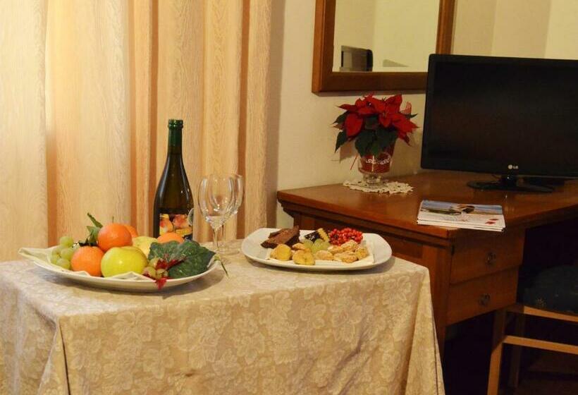 ホテル Lataria Dei Magredi