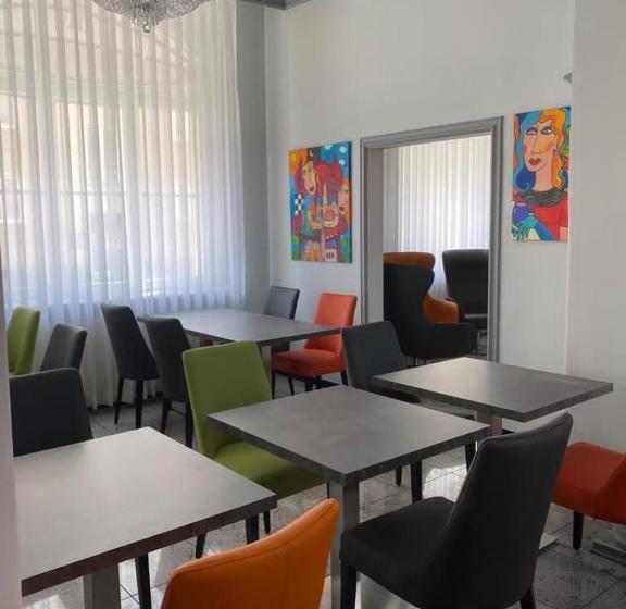 Kral   Residenz Erlangen