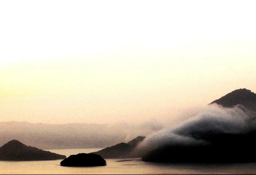 Pensjonat ホテル中の島別館