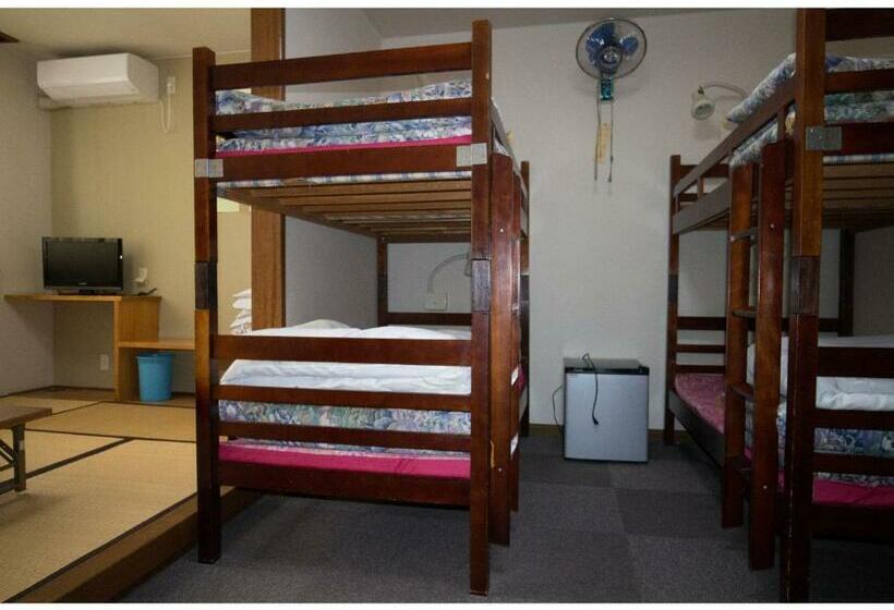 Pensjonat ホテル中の島別館