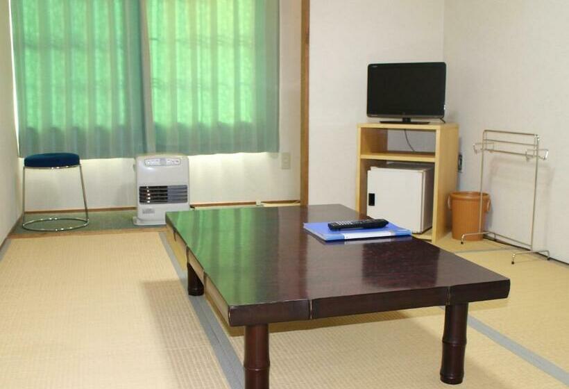 Pensjonat ホテル中の島別館