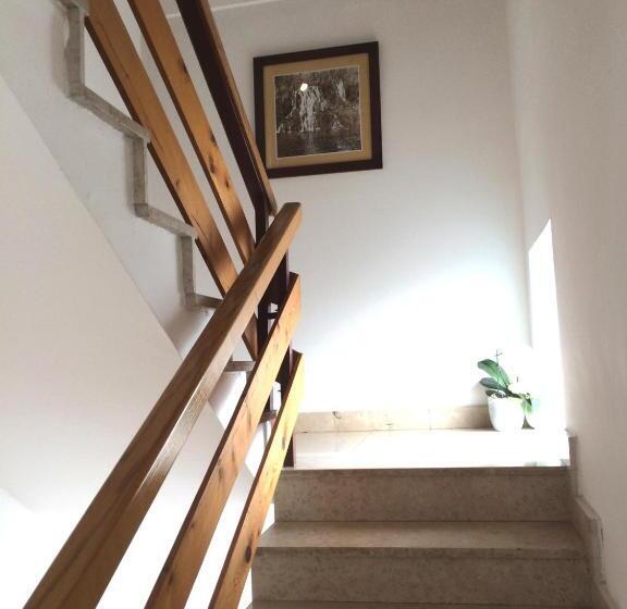 פנסיון 16 Lakes Guesthouse