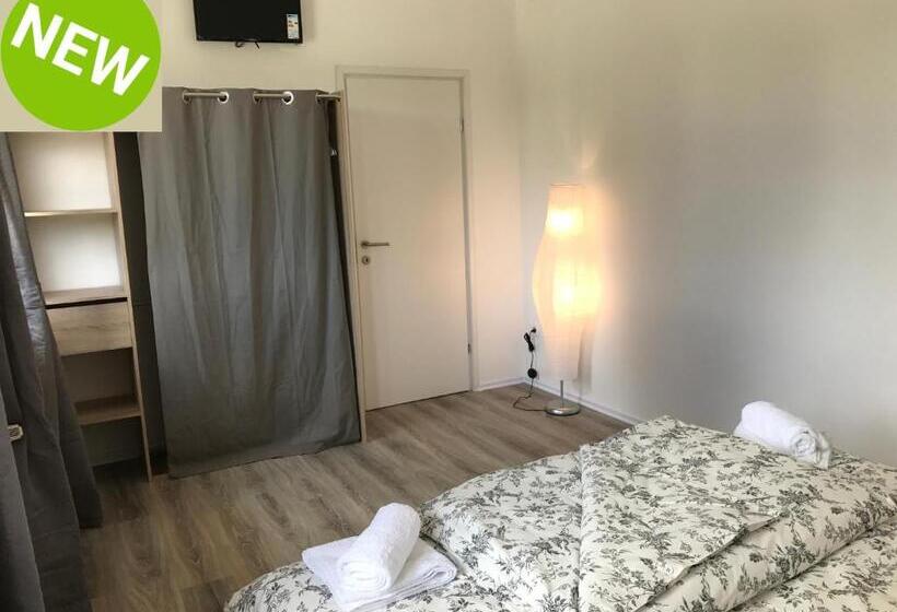 פנסיון 16 Lakes Guesthouse