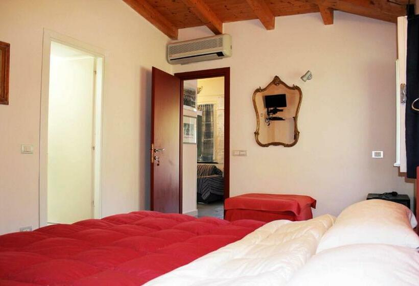 펜션 Affittacamere Delaide