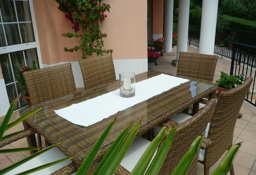 펜션 Barackvirág Vendégház