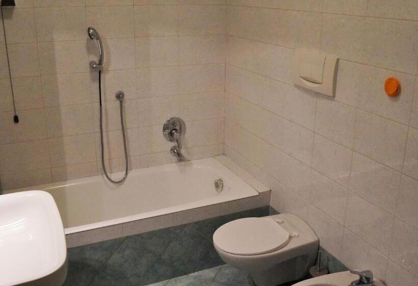 پانسیون Caravaggio Apartments