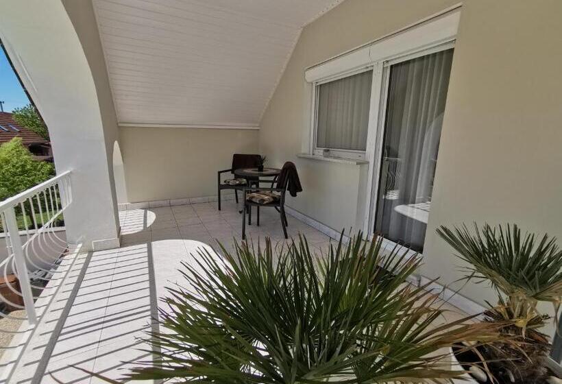 ペンション Csabai Vendégház