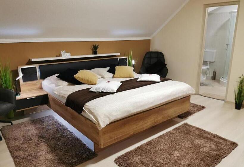 بنسيون Csabai Vendégház