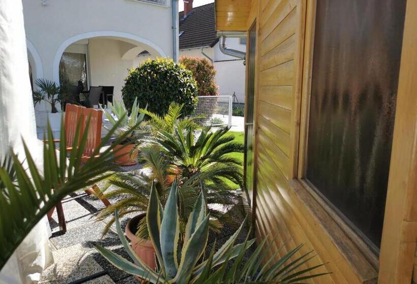 ペンション Csabai Vendégház