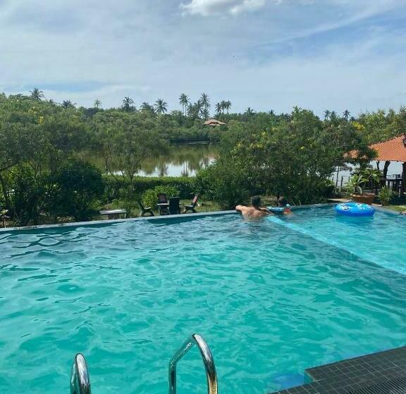 ペンション Eagles Nest Cabanas