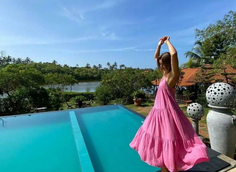 ペンション Eagles Nest Cabanas