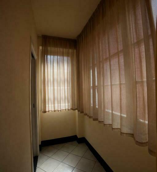 بنسيون Erasmo Rooms & Breakfast