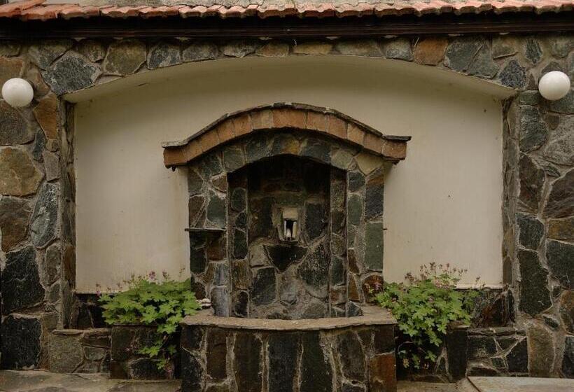 پانسیون Guest House Mira