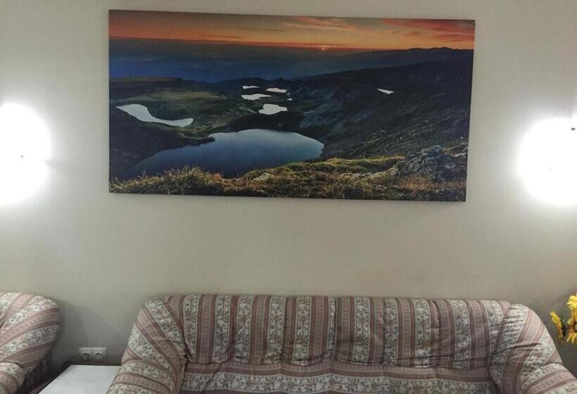 پانسیون Guest House Mira