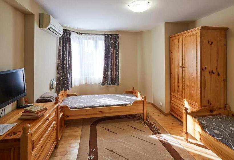 پانسیون Guest House Mira