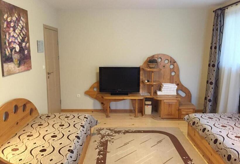 پانسیون Guest House Mira