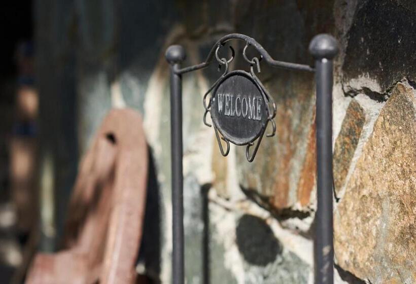 پانسیون Guest House Mira