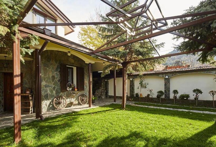 پانسیون Guest House Mira