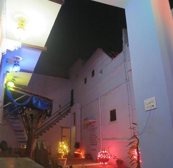 פנסיון Jewel Palace Haweli