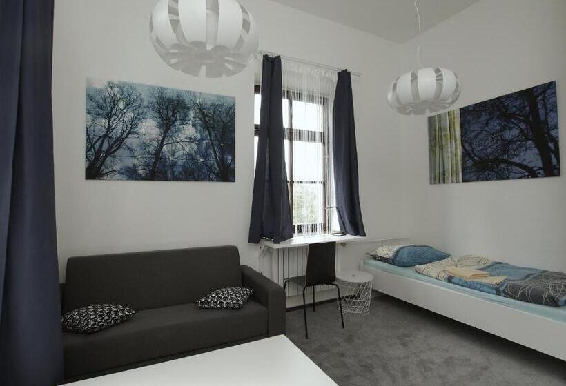 بنسيون Koleje Zamecek