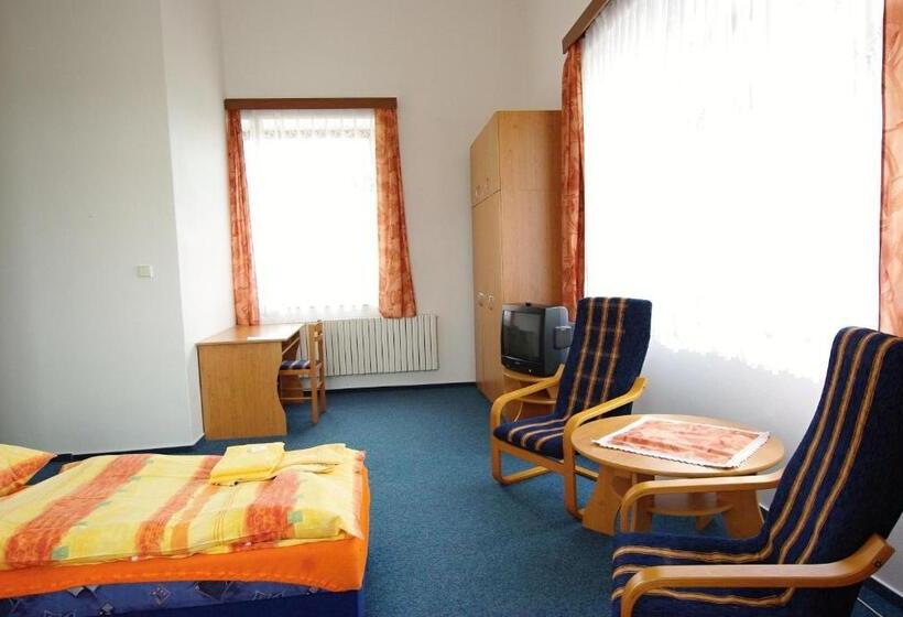 بنسيون Koleje Zamecek