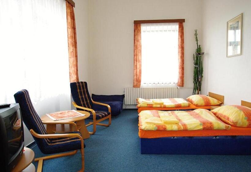 بنسيون Koleje Zamecek