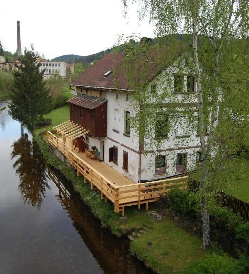 پانسیون Maxova Bouda