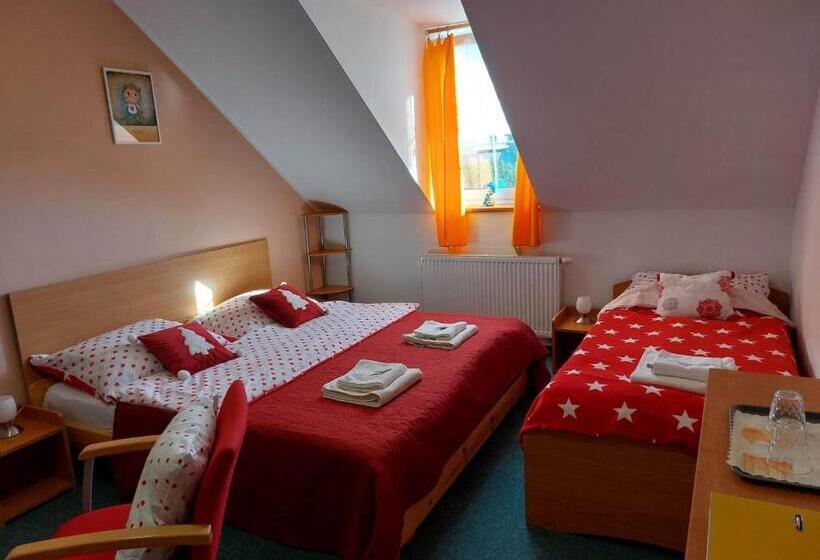 ペンション Penzion Lipno Jantar