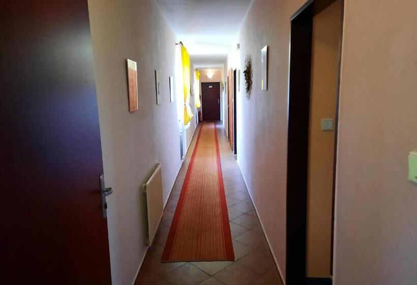 ペンション Penzion Lipno Jantar