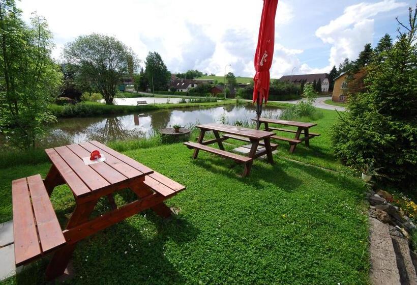 ペンション Penzion Lipno Jantar