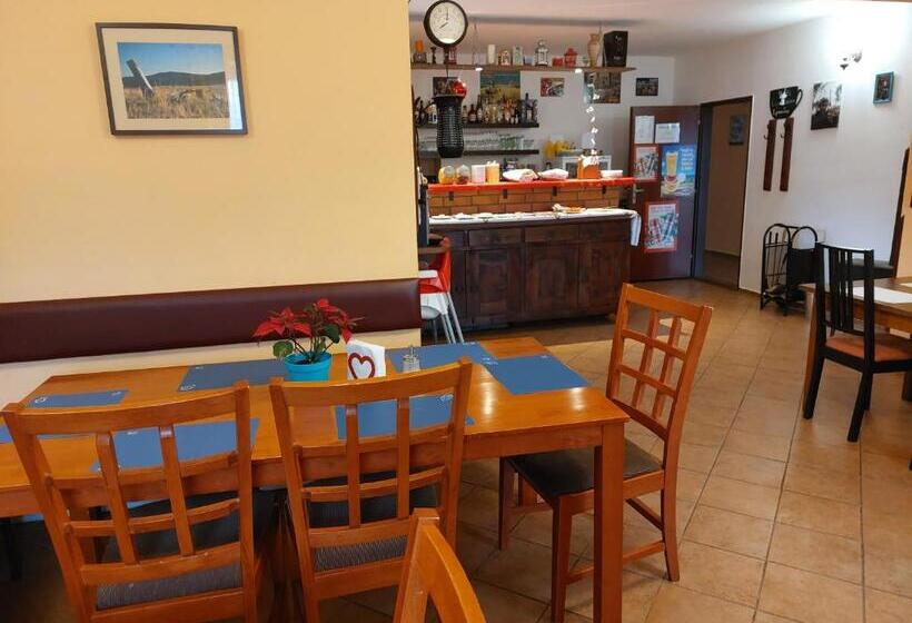 ペンション Penzion Lipno Jantar