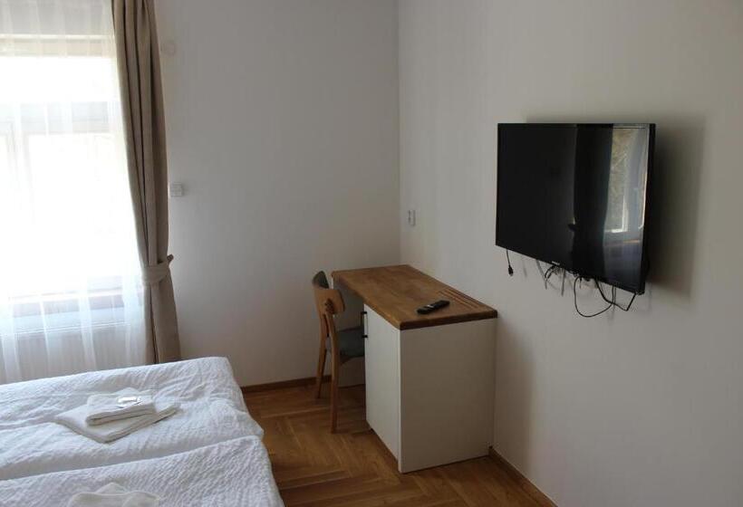 ペンション Penzion Radost