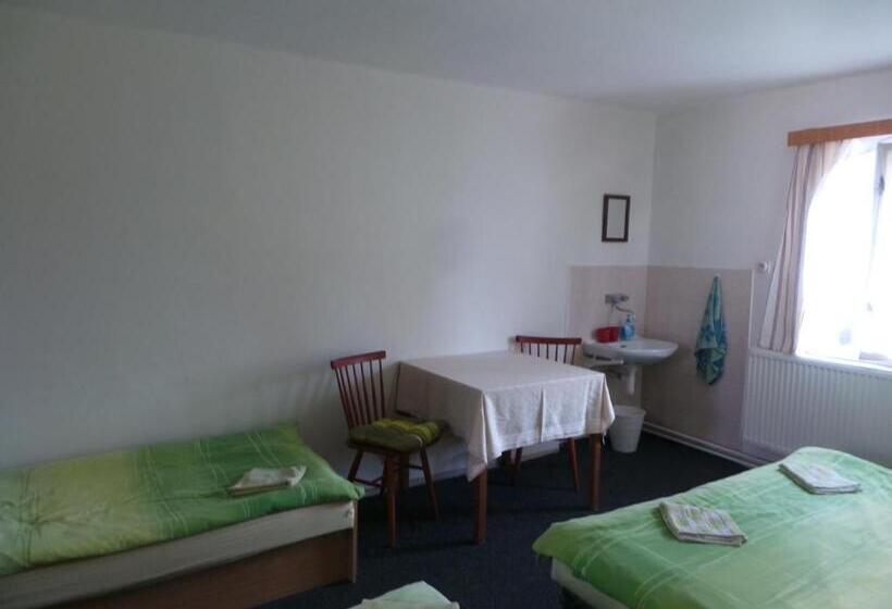 ペンション Penzion Tomy Pihlov