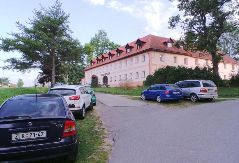 ペンション Penzion Tomy Pihlov