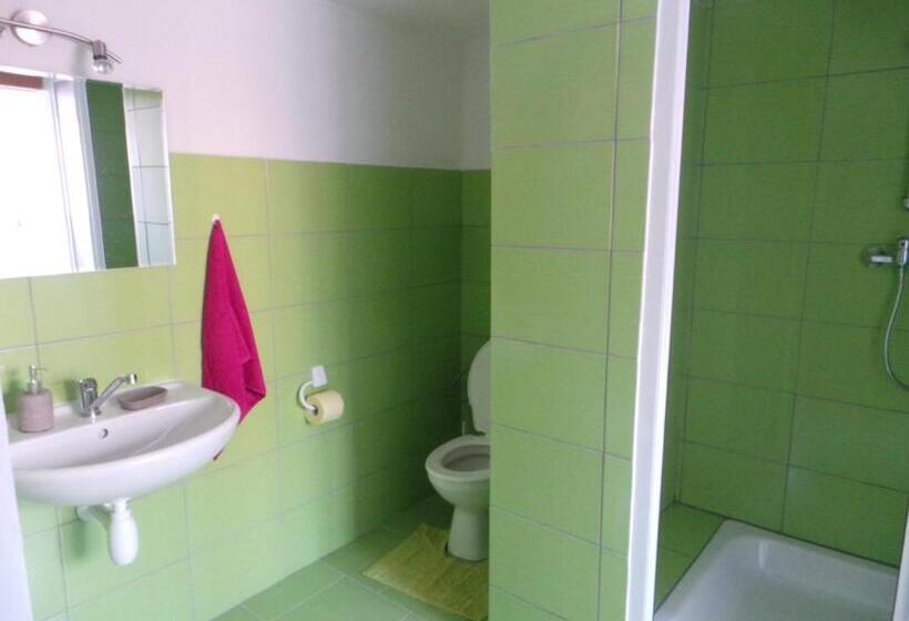 ペンション Penzion Tomy Pihlov