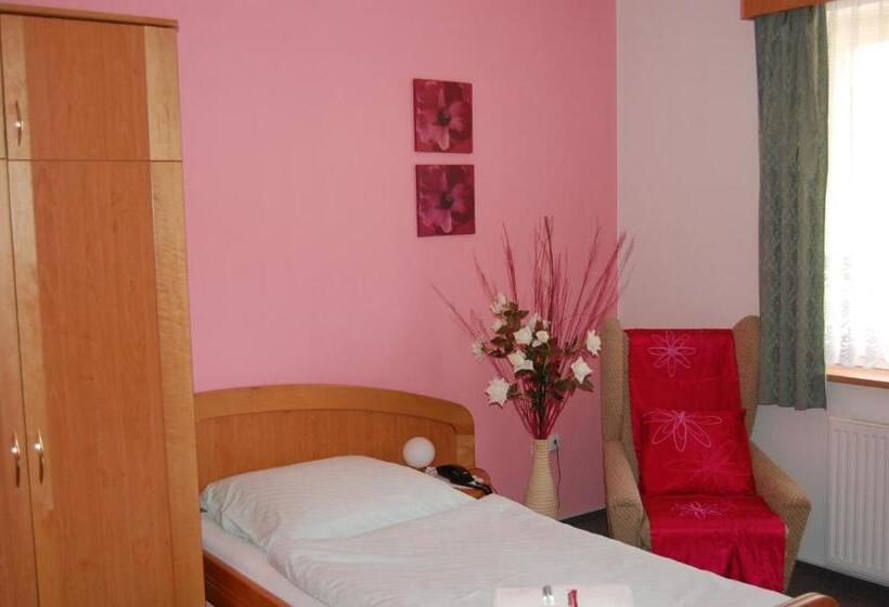 펜션 Penzion U Zvonu