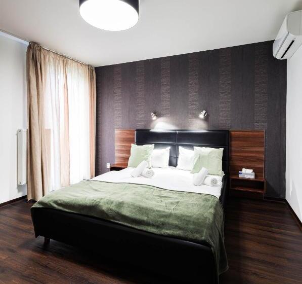 ペンション Penzion V Jízdárně