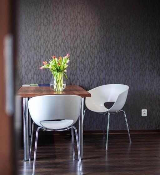 ペンション Penzion V Jízdárně