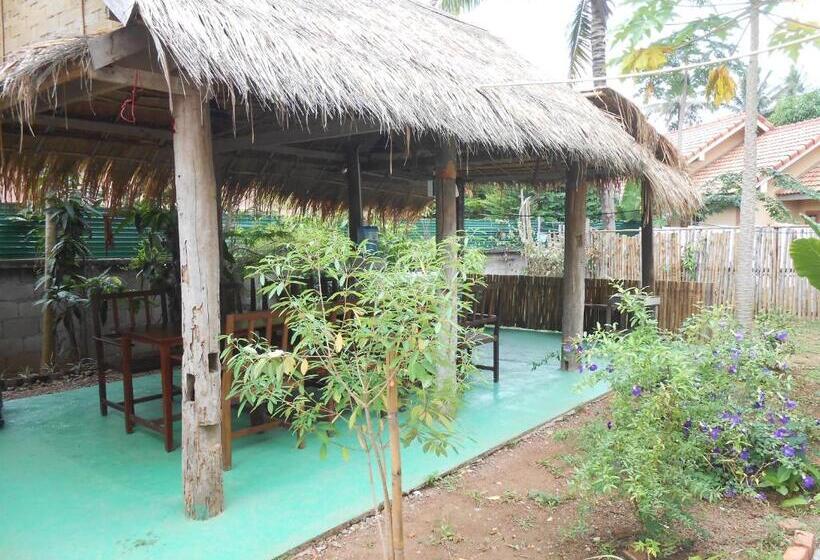 פנסיון Pongkham Residence