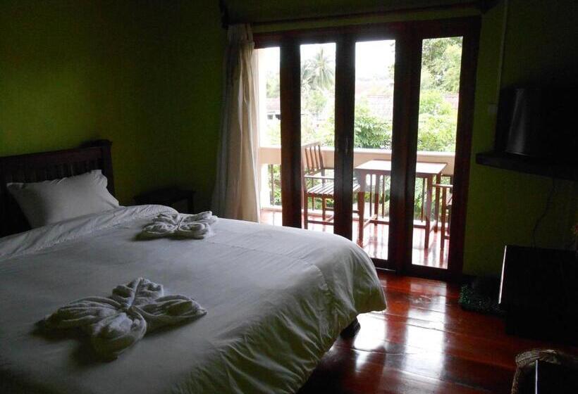 פנסיון Pongkham Residence