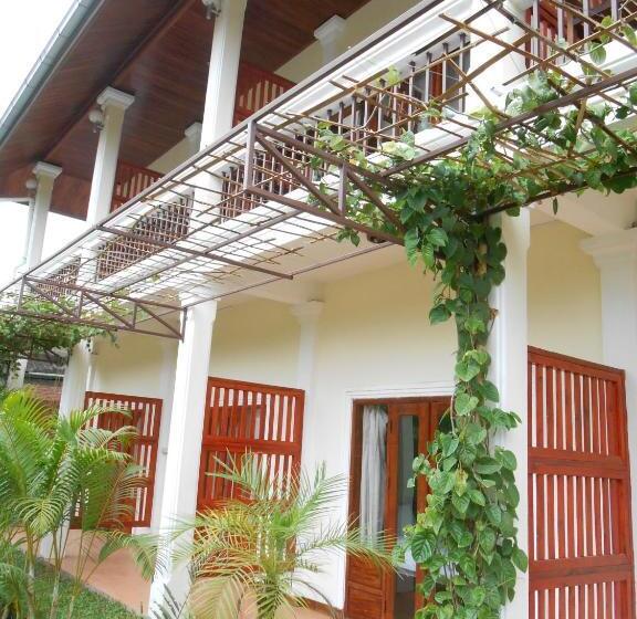 פנסיון Pongkham Residence