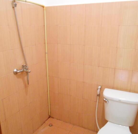 פנסיון Pongkham Residence