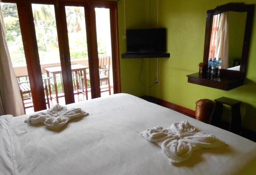 פנסיון Pongkham Residence