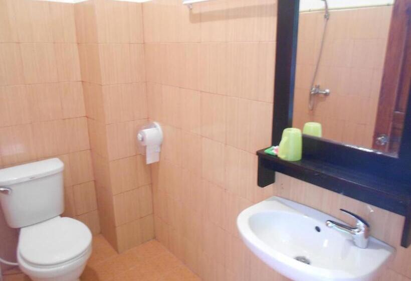 פנסיון Pongkham Residence