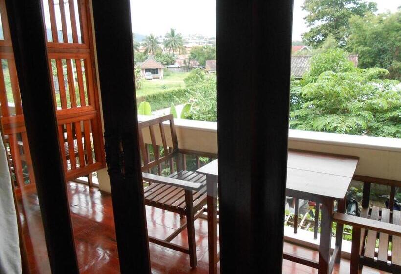 פנסיון Pongkham Residence