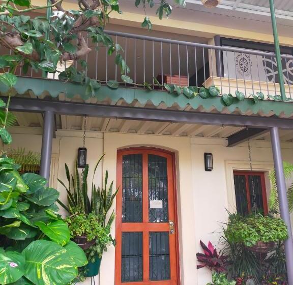 پانسیون Posada De Los Angeles