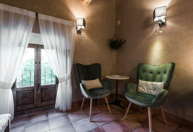 פנסיון Posada Del Rodeno