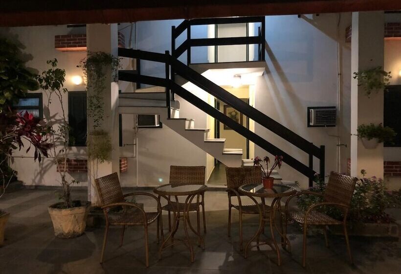 پانسیون Pousada Canteiros